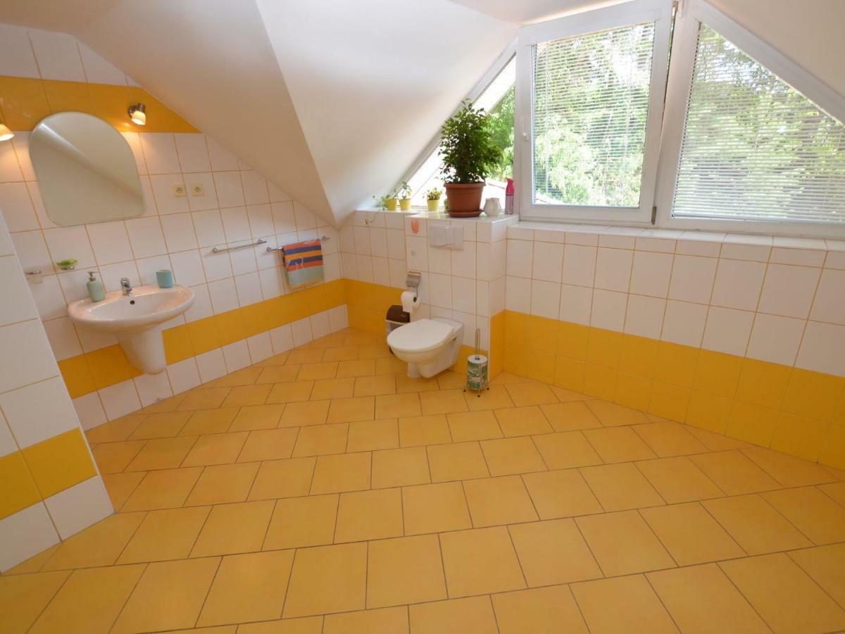 Вилла Comfortable Detached House With Large Garden Klokoci Экстерьер фото